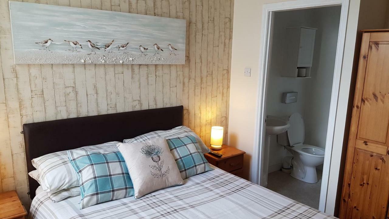 Aarondale Guest House Hartlepool Bagian luar foto