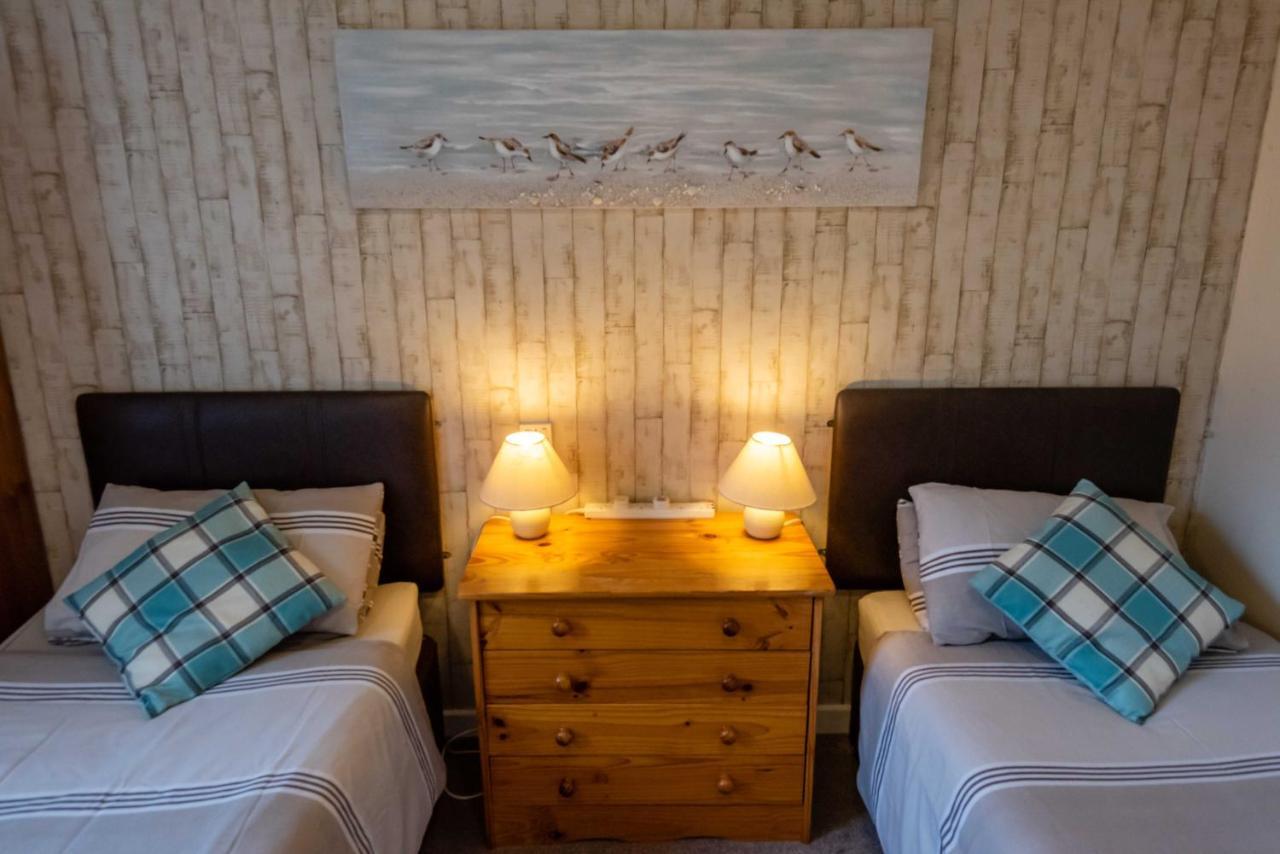 Aarondale Guest House Hartlepool Bagian luar foto