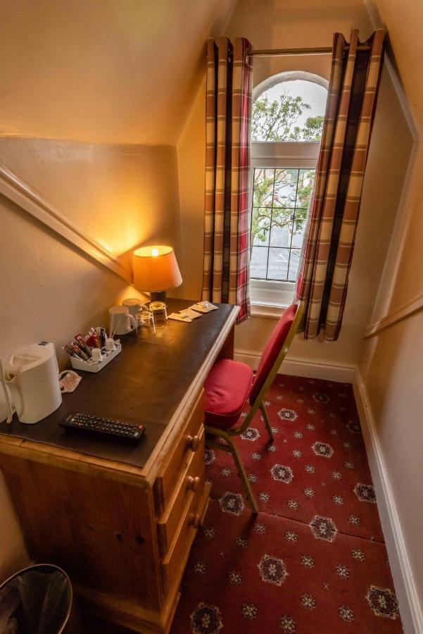 Aarondale Guest House Hartlepool Bagian luar foto