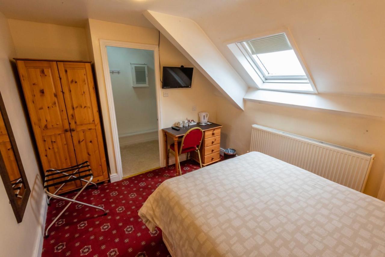 Aarondale Guest House Hartlepool Bagian luar foto