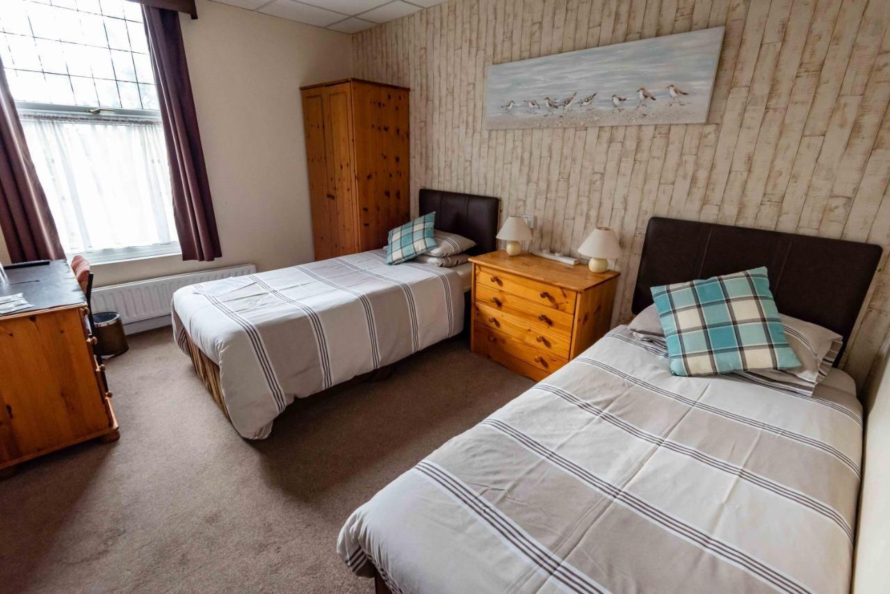 Aarondale Guest House Hartlepool Bagian luar foto